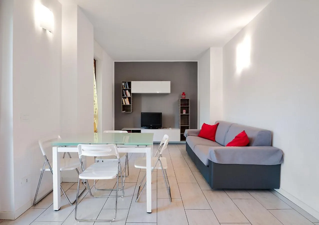 Xenia Apartments - New And Bright Urban Housing Milan